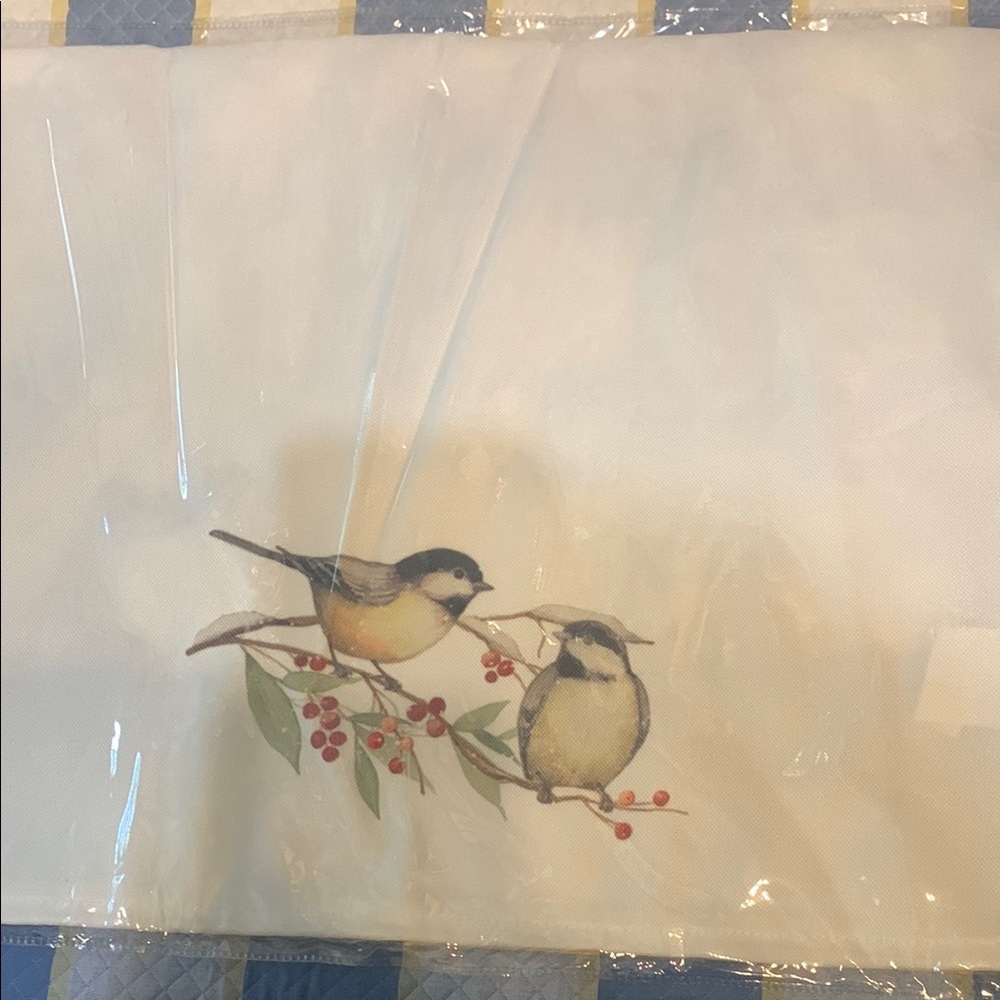 28” Holiday Chickadee Tea Towel Mistletoe Design